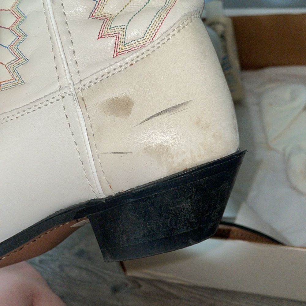Vintage white cowboy boots - Picture 4 of 4